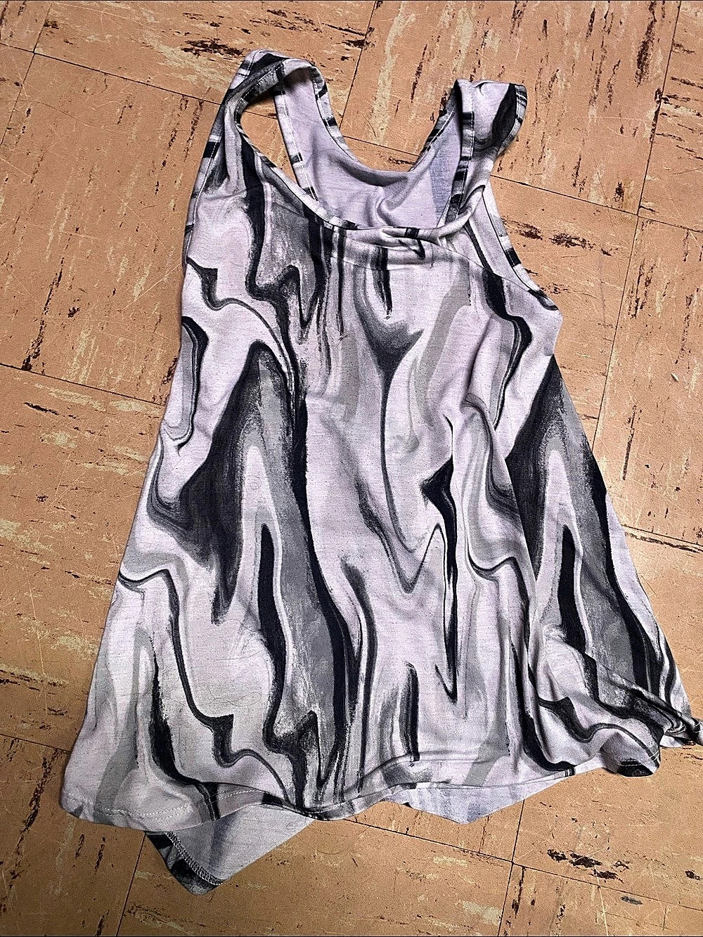 Women's Abstract Tank Top in Gray & Black Like New